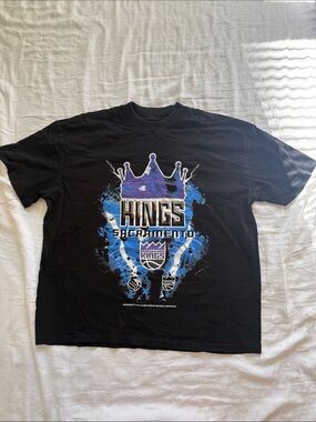 Sacramento Kings Short Sleeve Black Graphic Tee